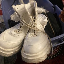 White Boots 