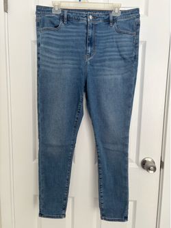 Women’s American eagle jeans