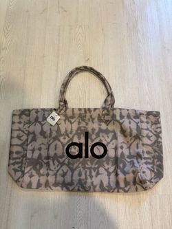 New Alo Tote Bag