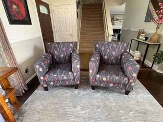 Accent chairs