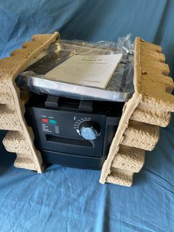 Mainstays 4-Liter Matte Black Electric Deep Fryer with Adjustable Temperature Control