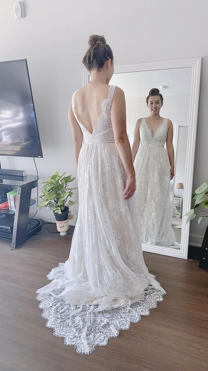 V Neck Overall Lace Wedding /Renewal Dress