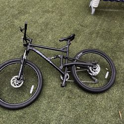 Brand New 21” Gravity Mountain Bike Matte Black