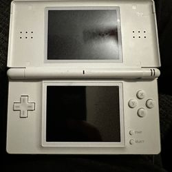 Nintendo DS Lite