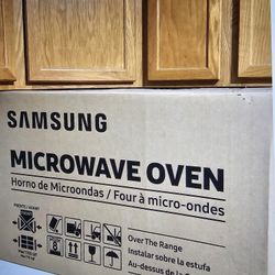 NEW IN BOX Samsung Over The Range Microwave 