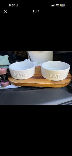 Like new dog bowls