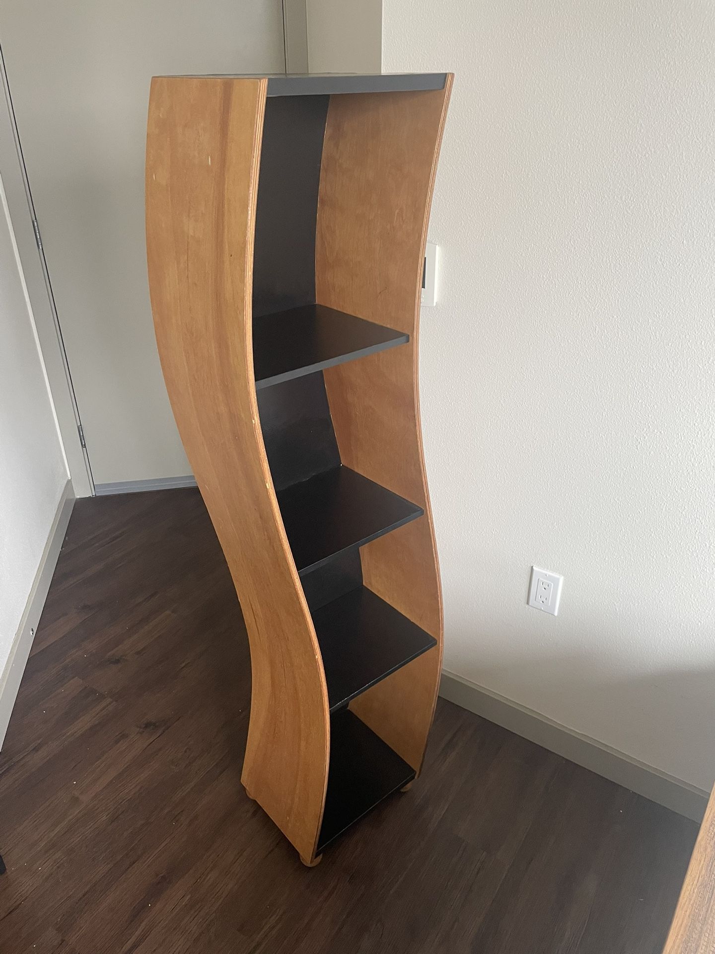 Wavy Wood Bookshelf 