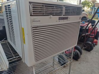 Frigidaire Ac Unit In Perfect Working Condition