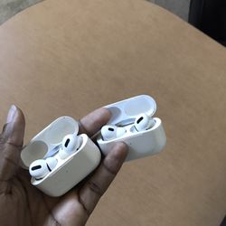 AirPods Gen 3 &4