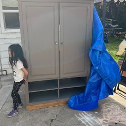 Ethan Allen Caninet Free