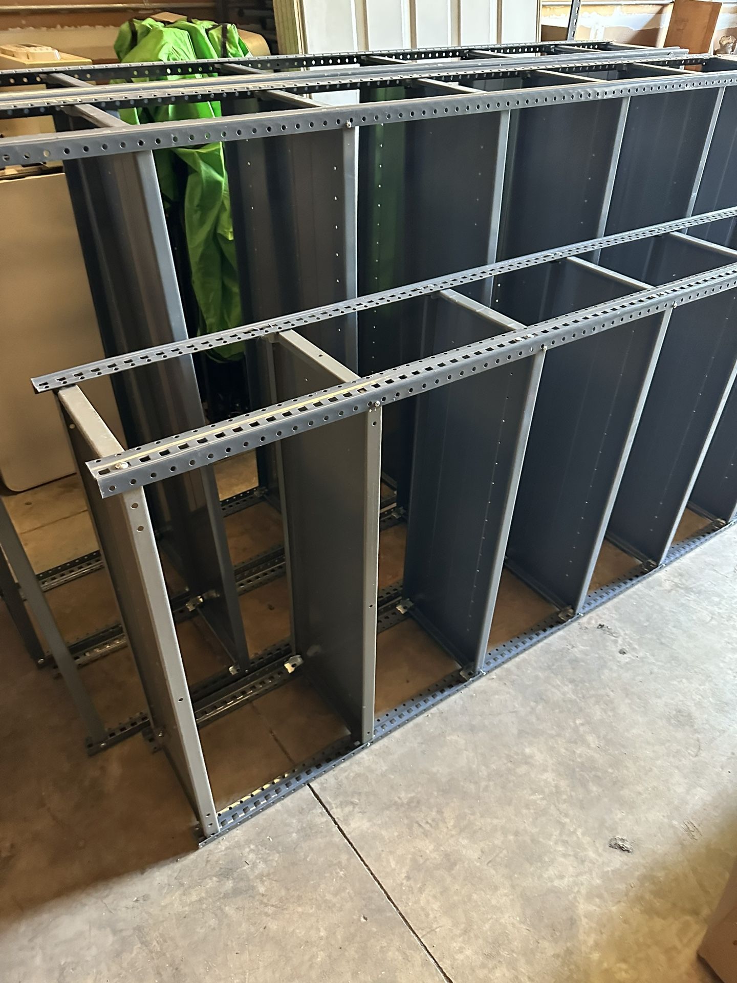 Metal Racks / shelves for Sale in Orlando, FL - OfferUp