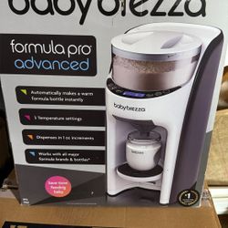 Baby Brezza Formula Pro Advanced. $30