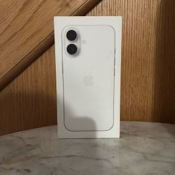 iPhone 16 White 