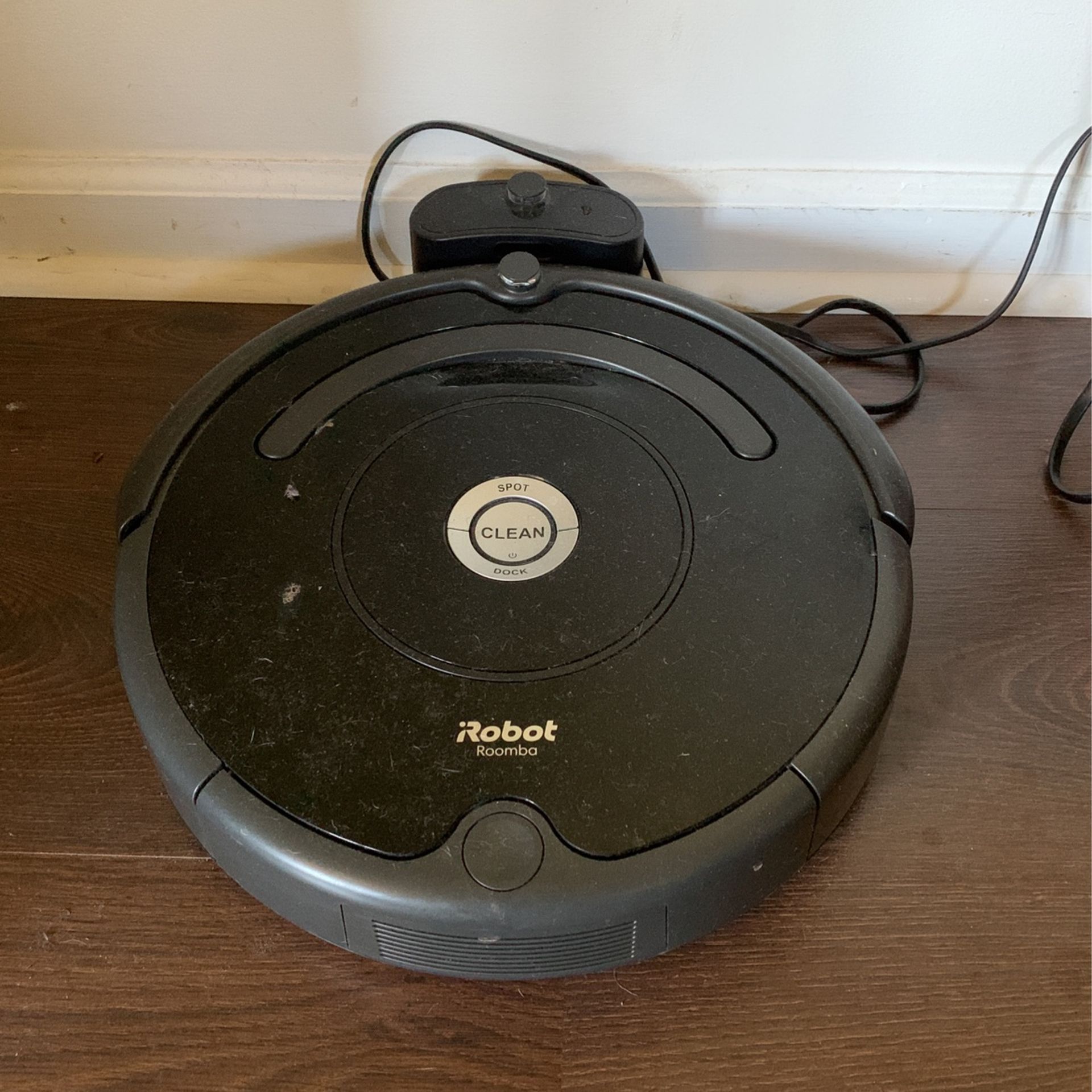 Roomba Vacuum 