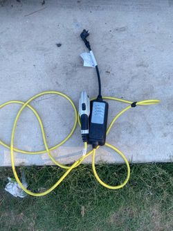 Portable Level 1 EV Charger with Cable
