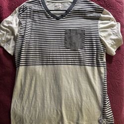 UNIONBAY Tee Shirt Men XL Beige & Purple Striped Short Sleeve V-Neck w/ pocket