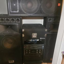 DJ Stereo equipment 