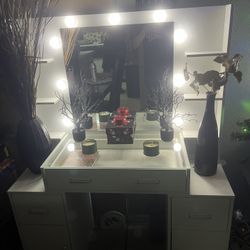 Vanity Desk 