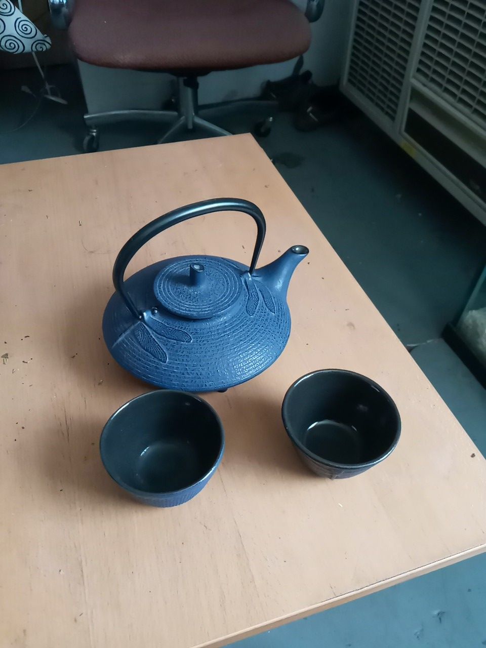 Cast iron tea pot made in japan