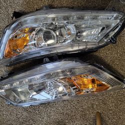 Headlight Assembly fit for 2013 2014 2015 2013-2015 Honda Accord Driver Side and Passenger Side(Chrome Housing Amber Reflector)

