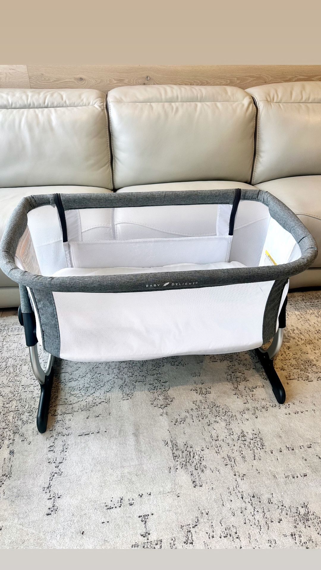 Bassinet - Baby Delight Beside Me Dreamer Bassinet and Bedside Sleeper Original price 179.99