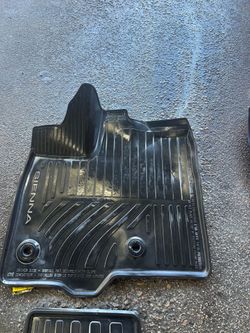 Tapetes originales para Toyota Sienna del 2015 al 2020