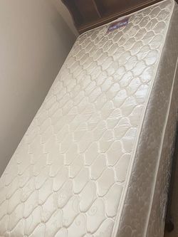 Twin Bedroom