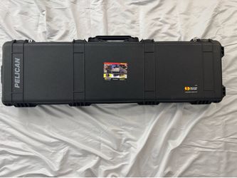 Pelican 1750 Case - Black with foam - NEW