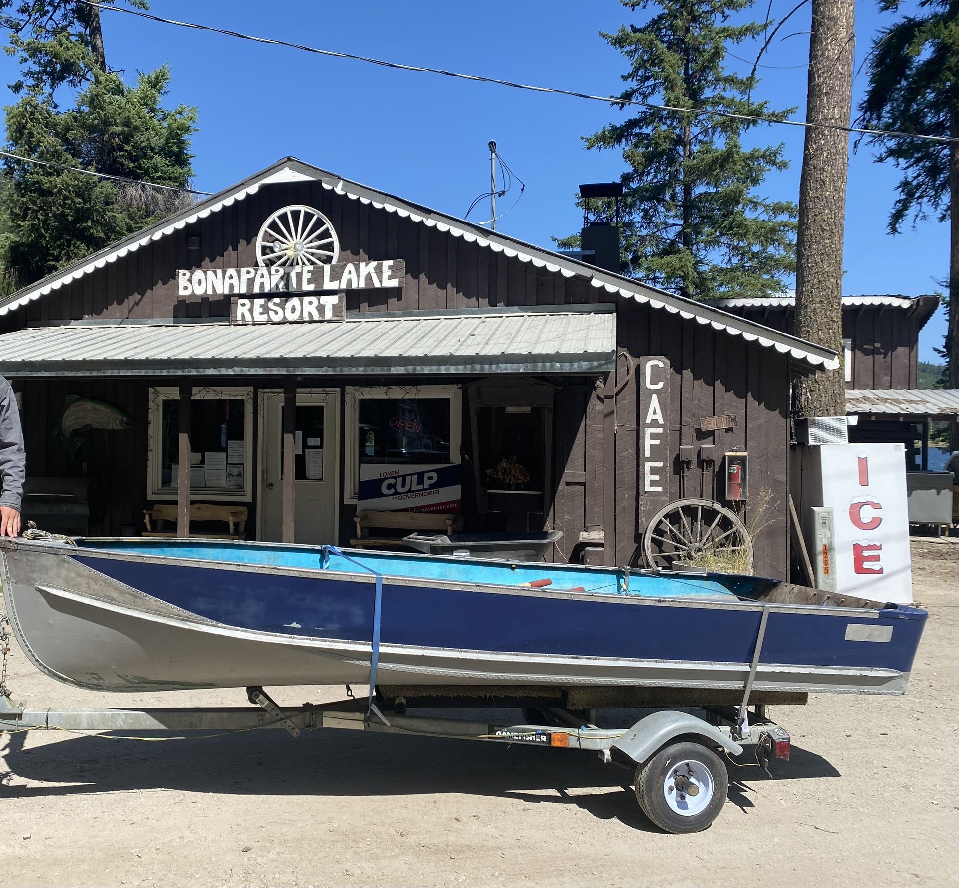 14ft Boat And Trailer 