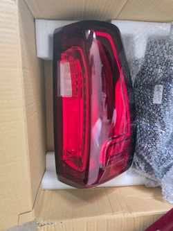 GMC Sierra 1500 Tail Lughts & Third Brake Light