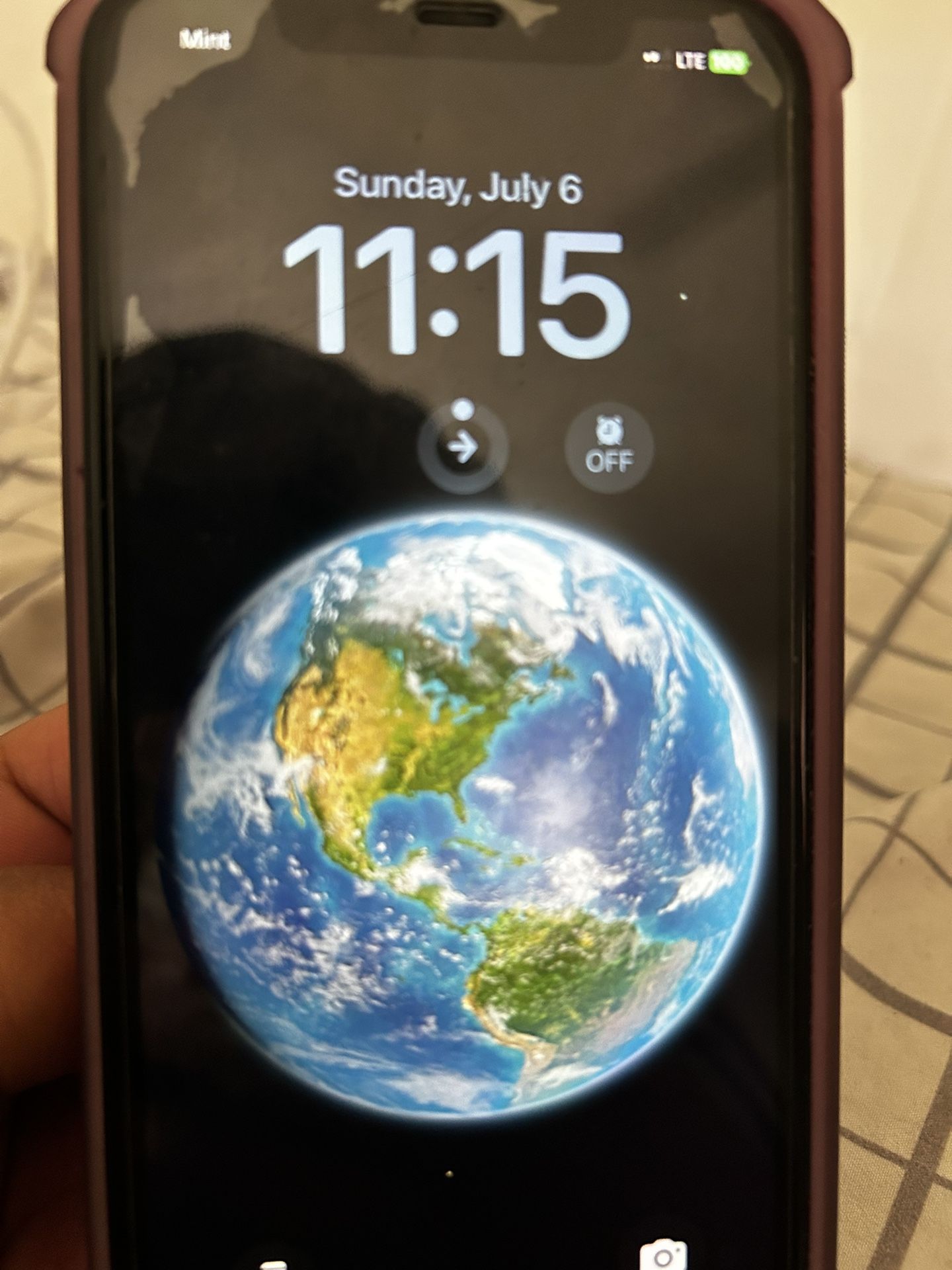 iPhone 11