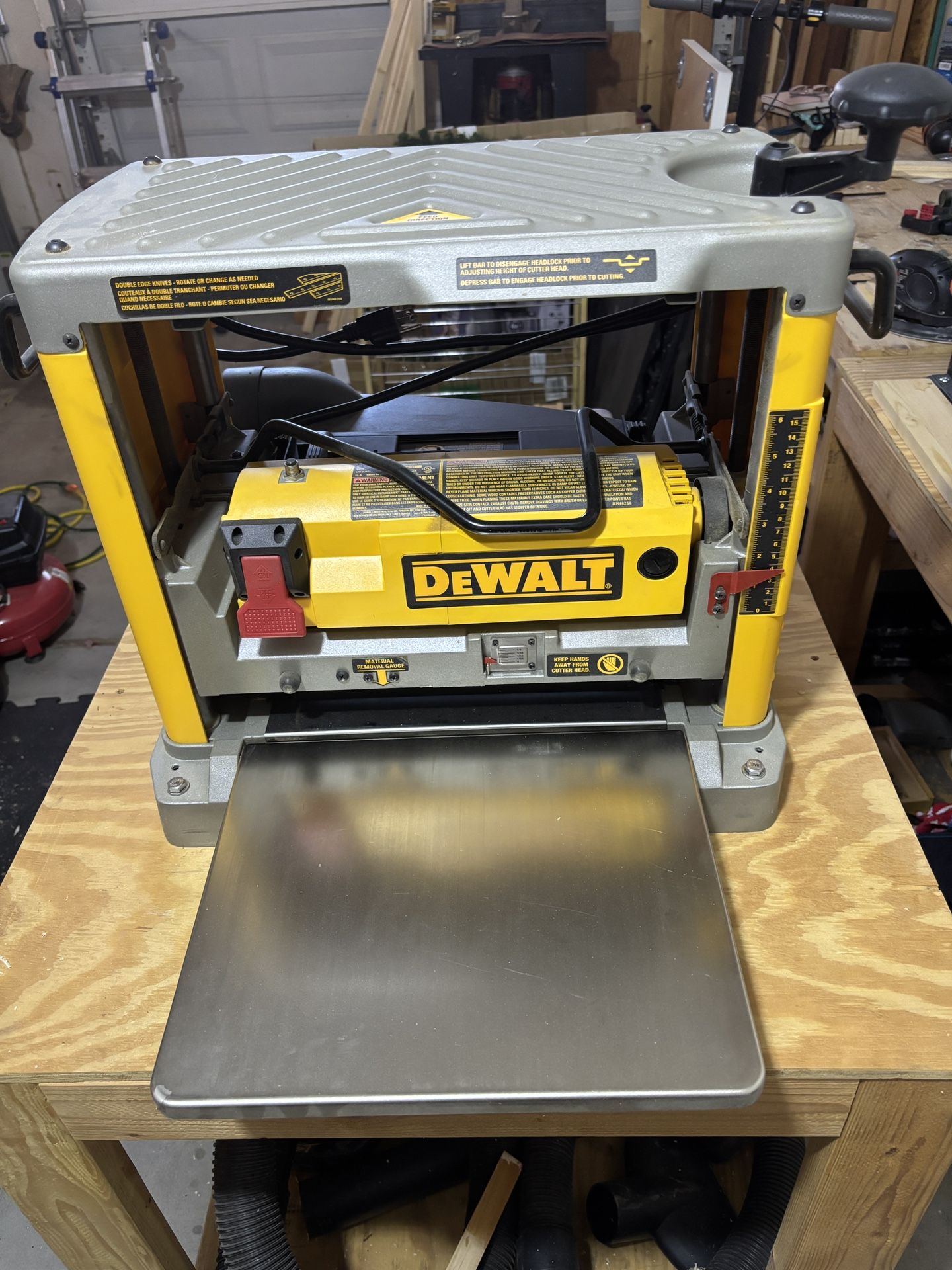 Dewalt Thickness Planer - Like New - Works Flawlessly!
