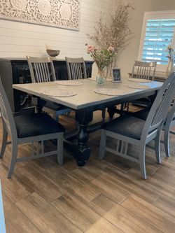 Dinning Table