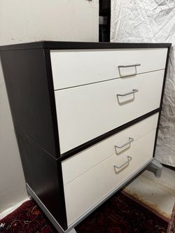 Professional cabinet with drawers