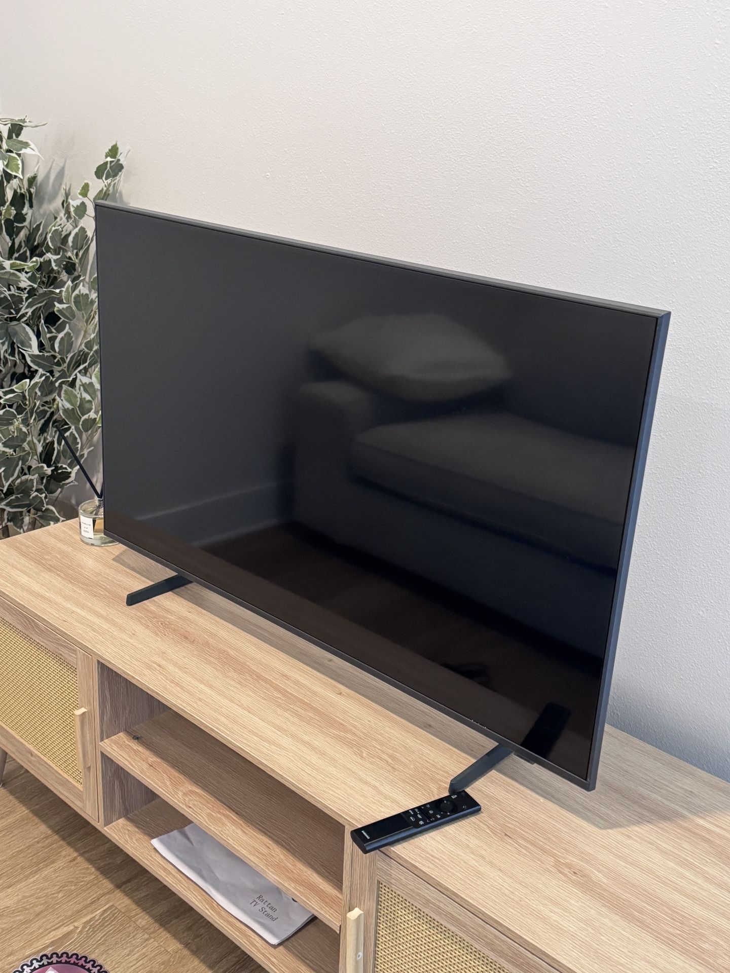 TV 52cm by 45 inch length