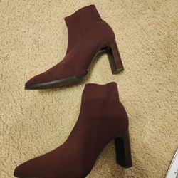 Like New Zara Maroon Sweater Boots Size 39