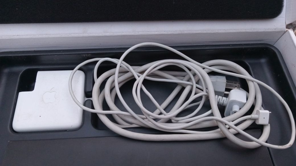 MacBook Magsafe 60w Power Supply