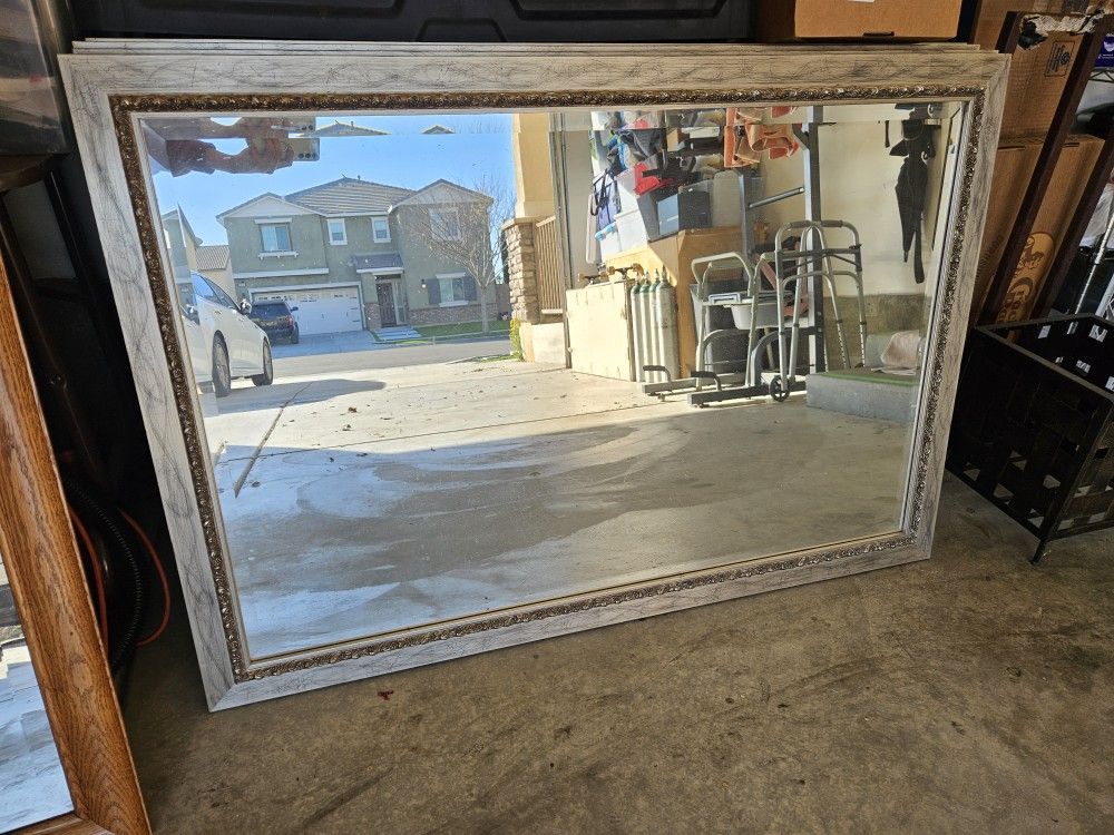 Mirrors Salon Style Set Of 4