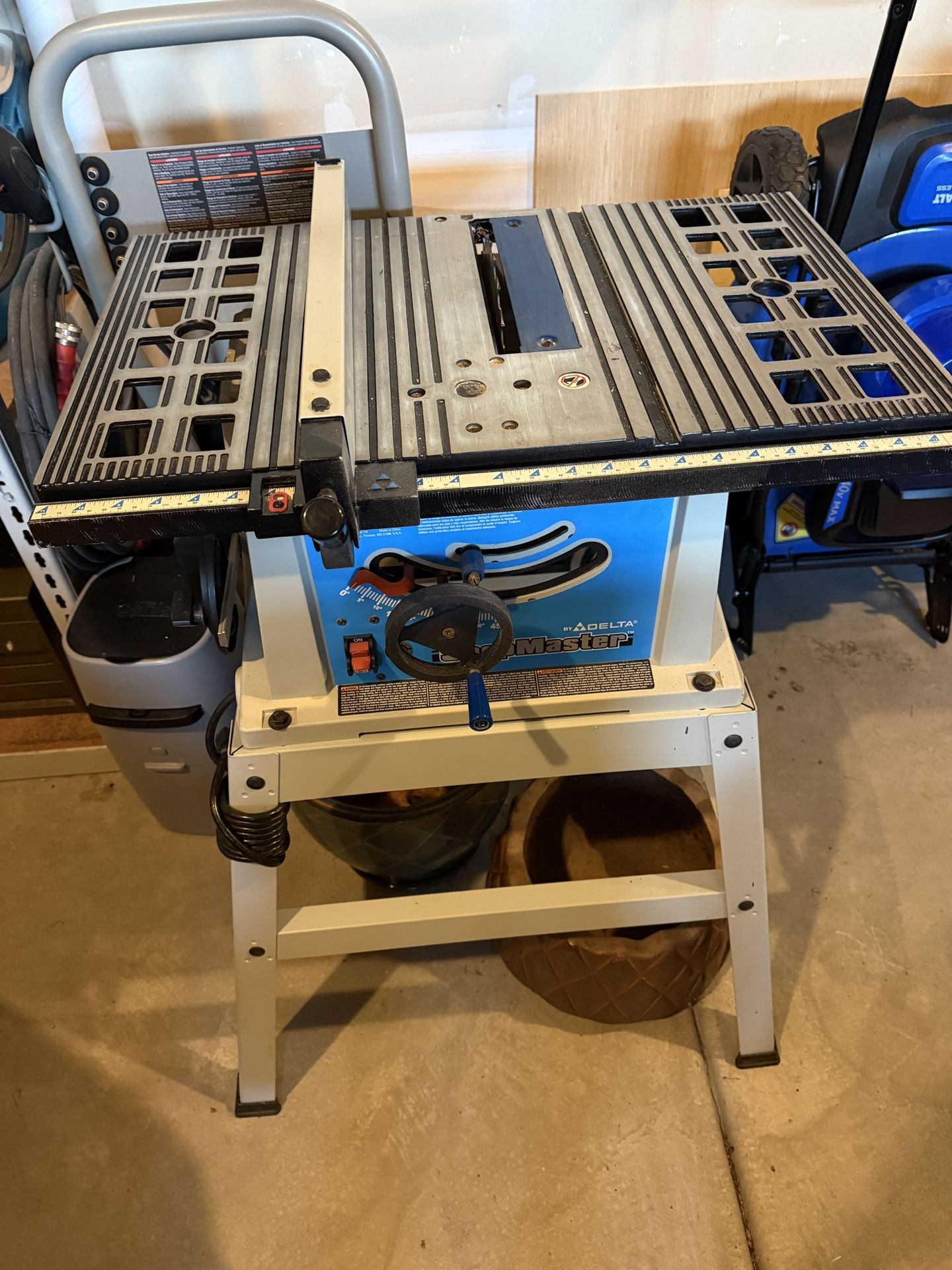Delta Table Saw