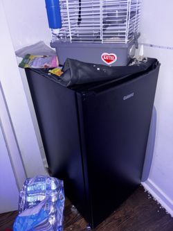 mini fridge had for a couple weeks don’t need