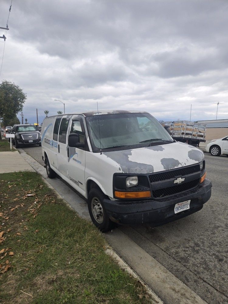 2004 Chevrolet Express