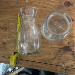 2 Flower Vases 