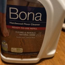 Hardwood floor cleaner