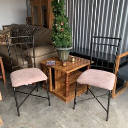 Chairs $5 And $10 each 🎈🎈kitchen Chairs, Dining Chairs, Furniture, Dining Room Furniture, Kitchen Furniture, House Furniture, Chairs, Desk Chairs.