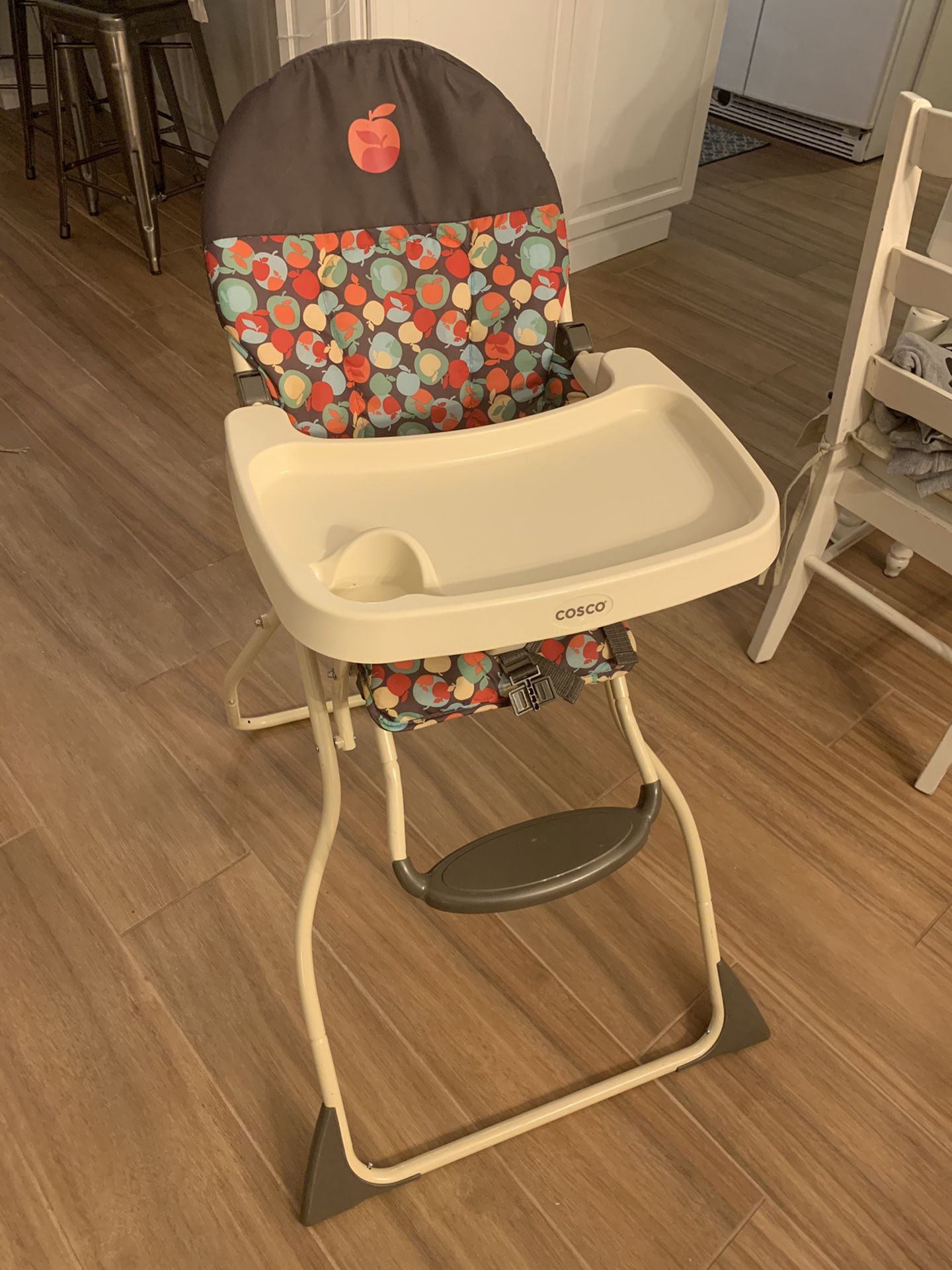 Cosco simple fold high chair