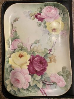 Limoges Tressemann & Vogt (T&V) Footed Tray
