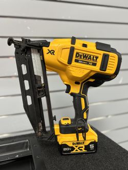 Dewalt Nailer