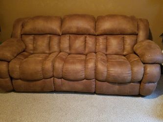 Recliner sofa