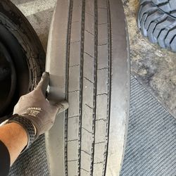 255/70/22.5 Hankook 