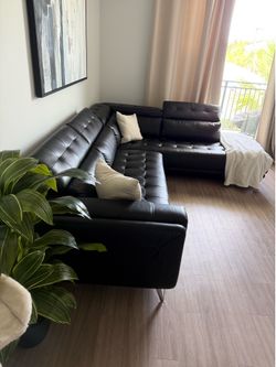 Rooms To Go Couch